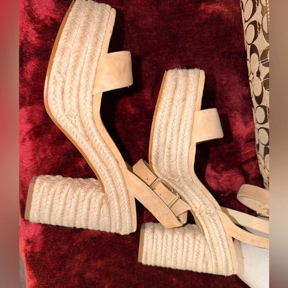 Jessica Simpson Beige Symia Wedges